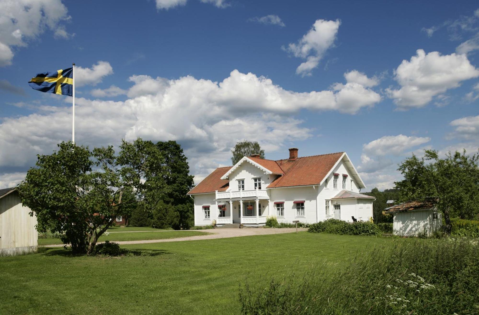 Sahlstroemsgarden Guest House Torsby Exterior foto